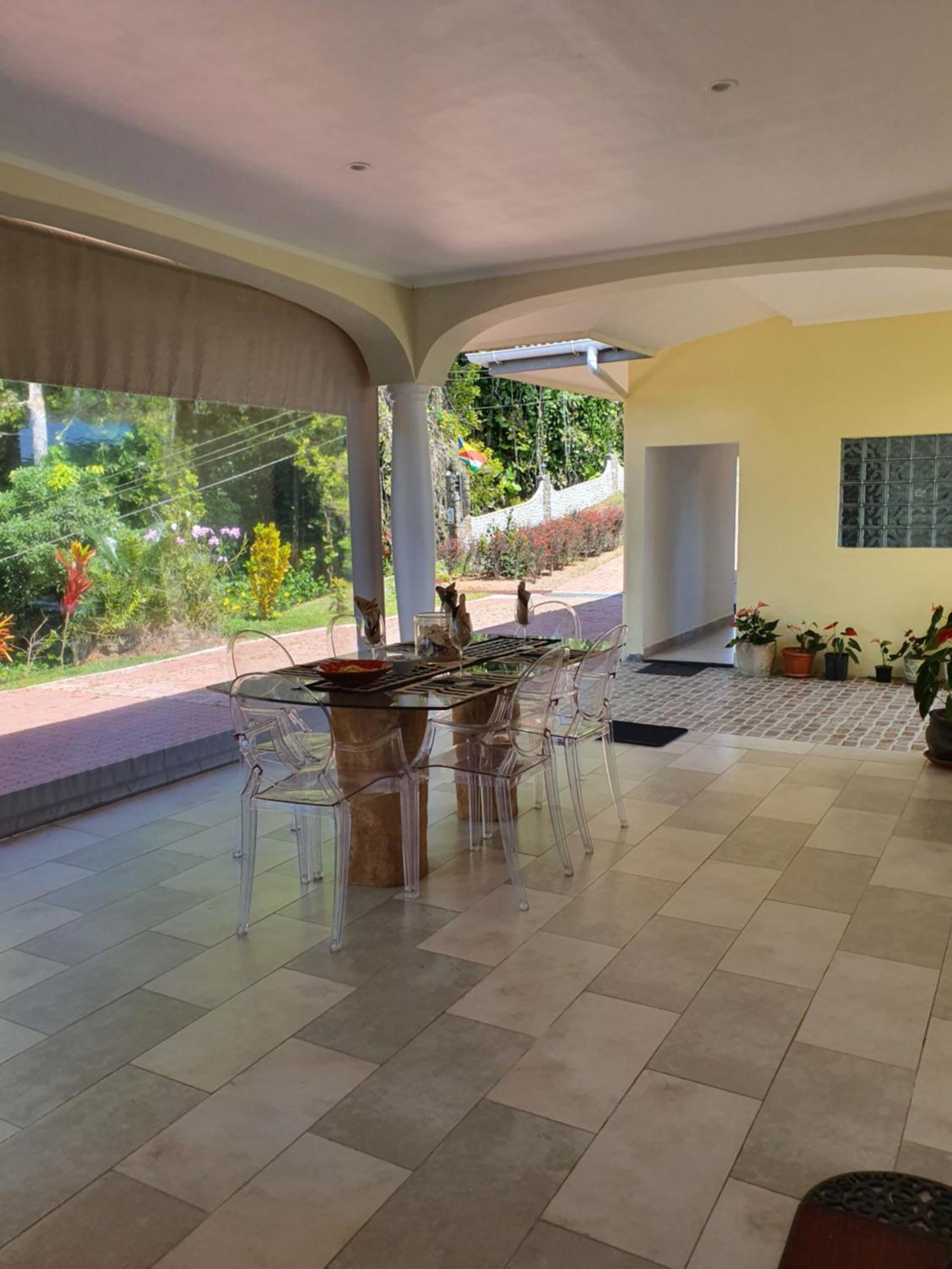 The Olive Tree Апартаменты *